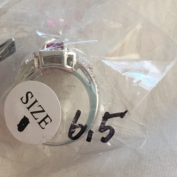 Pink faux sapphire ring. Never worn. - Picture 5 of 5